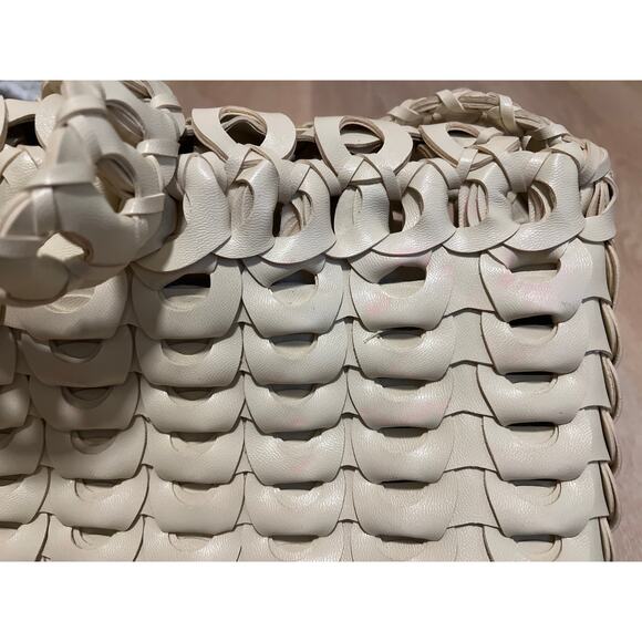 Crochet Leather Cream Woven Crossbody Purse Linked Medallion - Picture 9 of 11